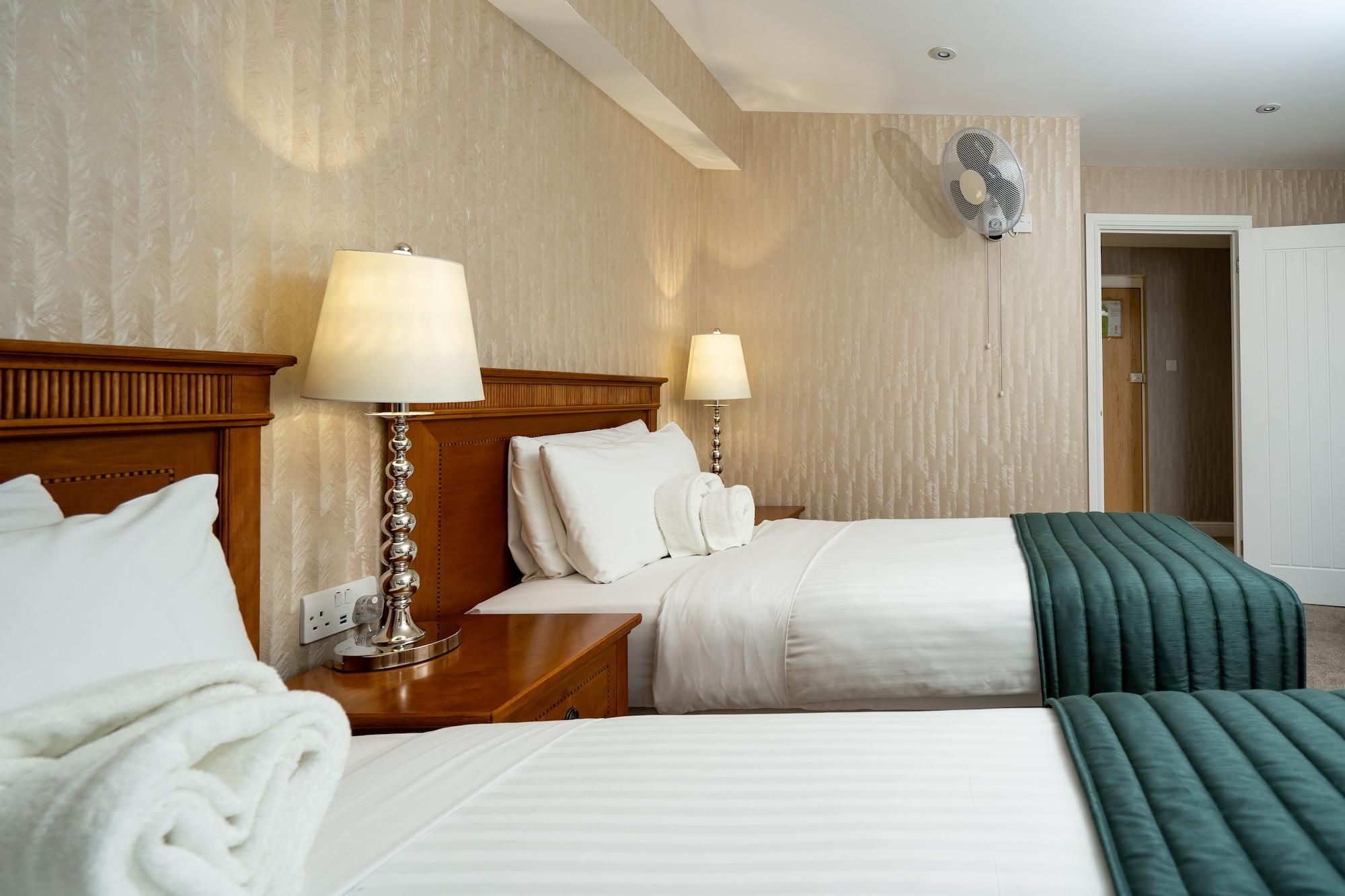 เดอะ แคลเรนดัน โฮเต็ล Hotel Blackheath ภายนอก รูปภาพ