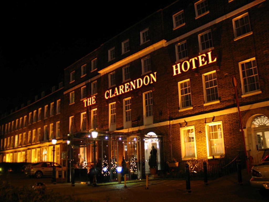 เดอะ แคลเรนดัน โฮเต็ล Hotel Blackheath ภายนอก รูปภาพ