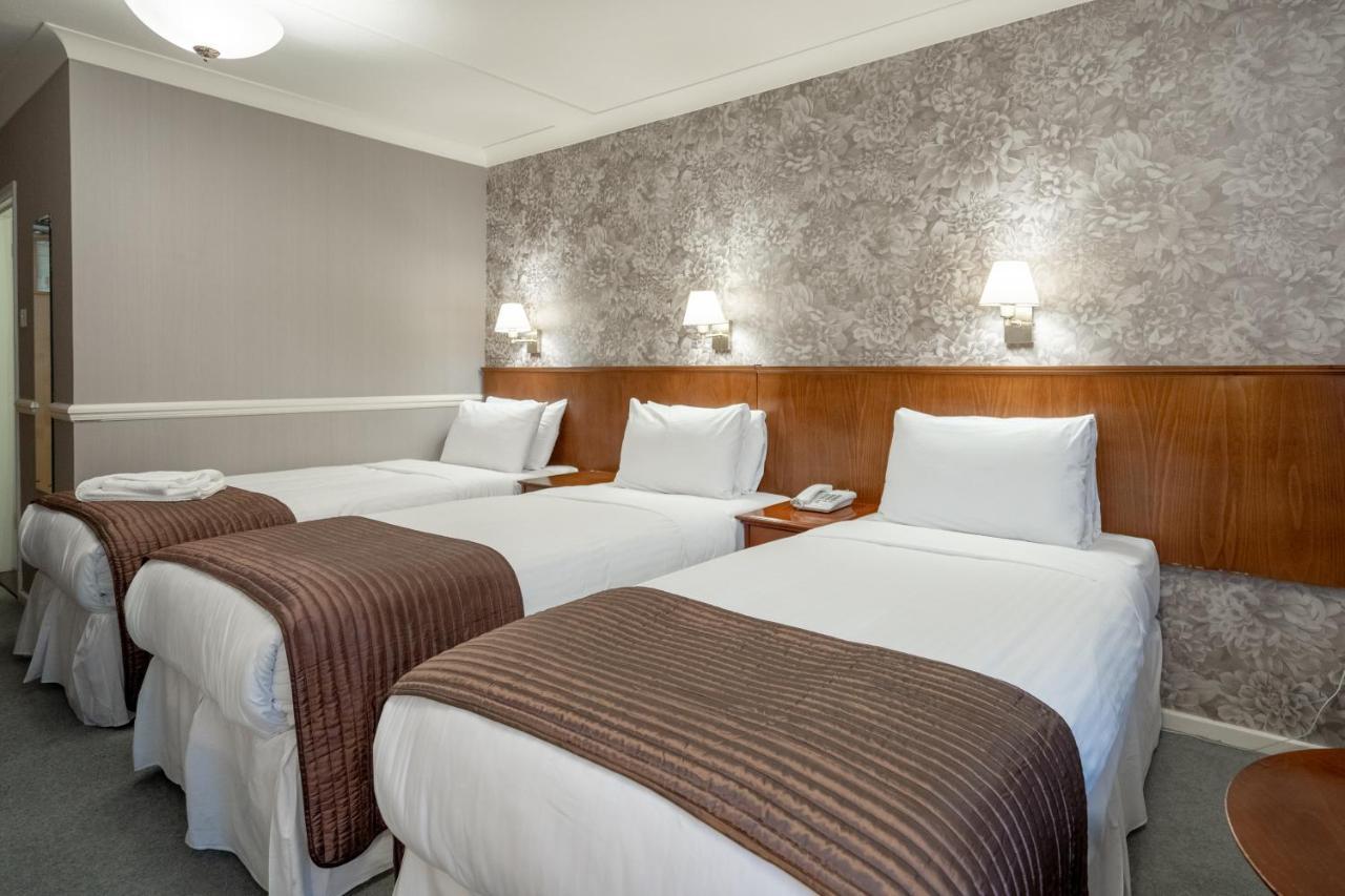 เดอะ แคลเรนดัน โฮเต็ล Hotel Blackheath ภายนอก รูปภาพ