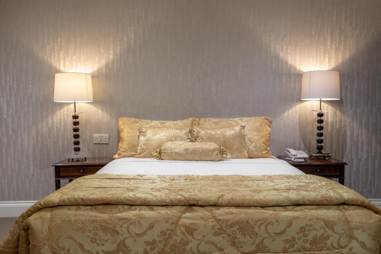 เดอะ แคลเรนดัน โฮเต็ล Hotel Blackheath ภายนอก รูปภาพ