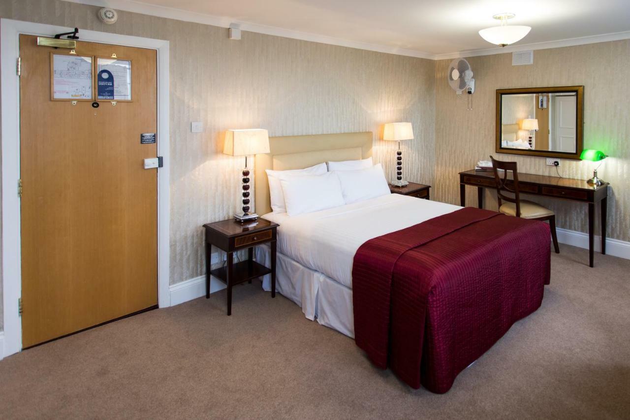 เดอะ แคลเรนดัน โฮเต็ล Hotel Blackheath ภายนอก รูปภาพ