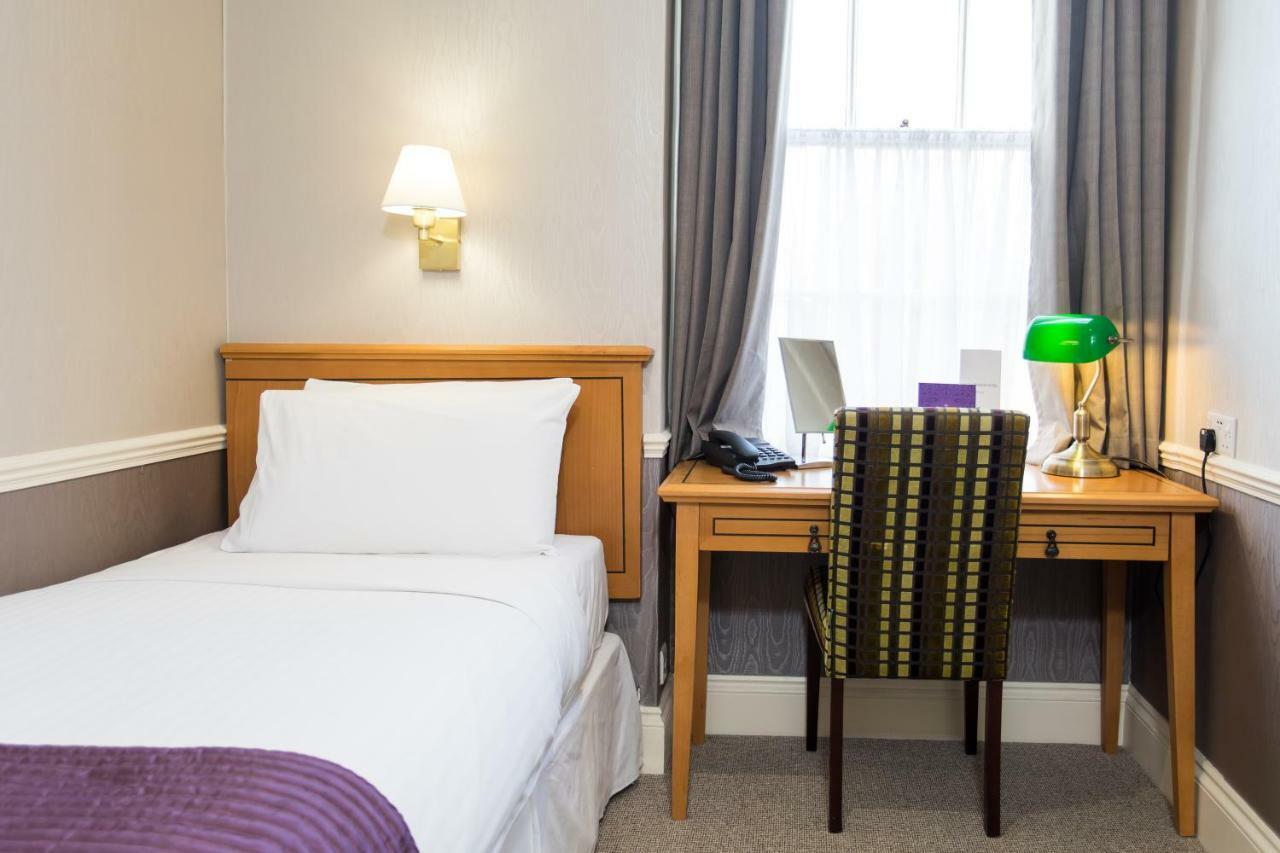 เดอะ แคลเรนดัน โฮเต็ล Hotel Blackheath ภายนอก รูปภาพ