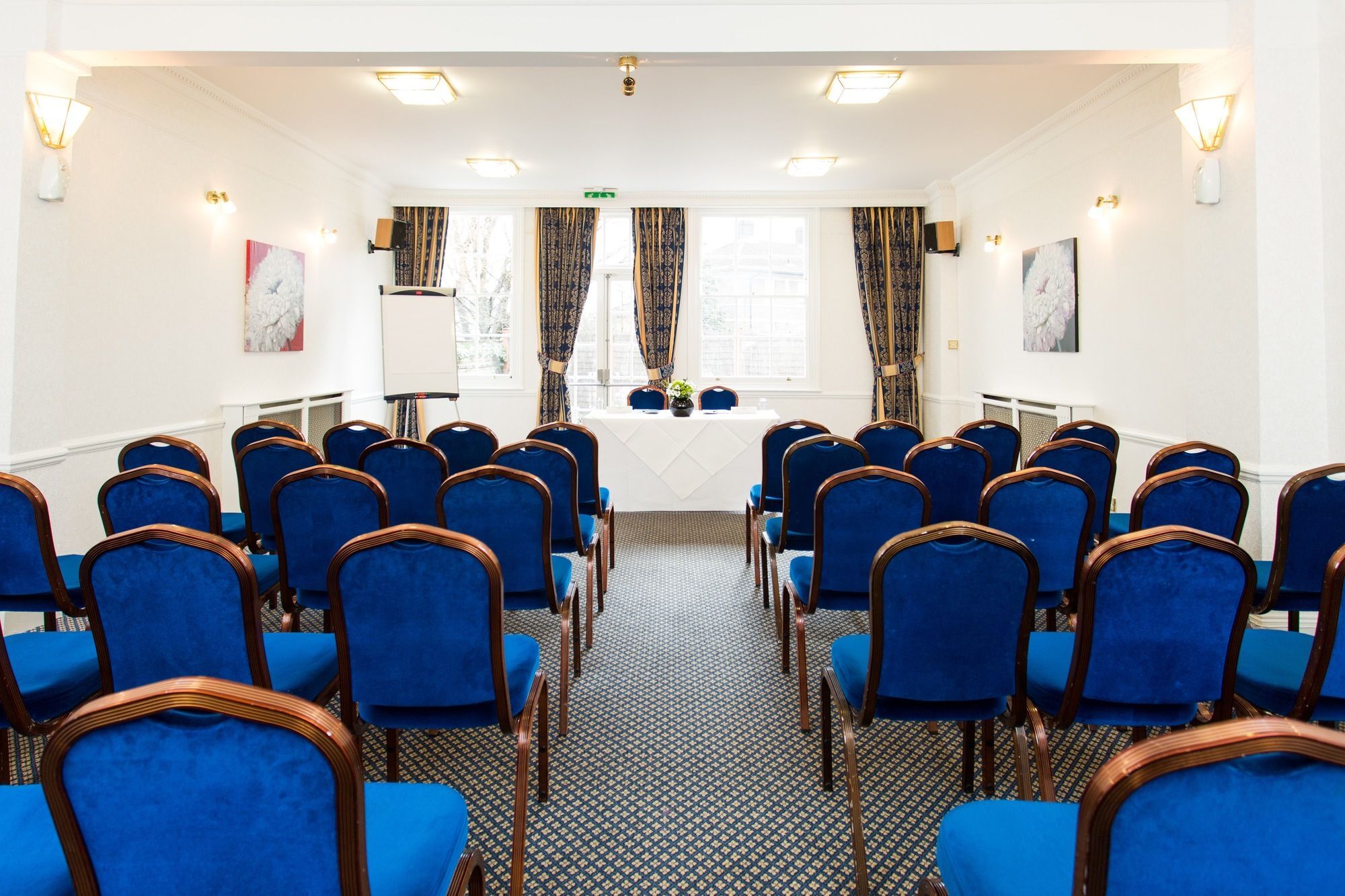เดอะ แคลเรนดัน โฮเต็ล Hotel Blackheath ภายนอก รูปภาพ